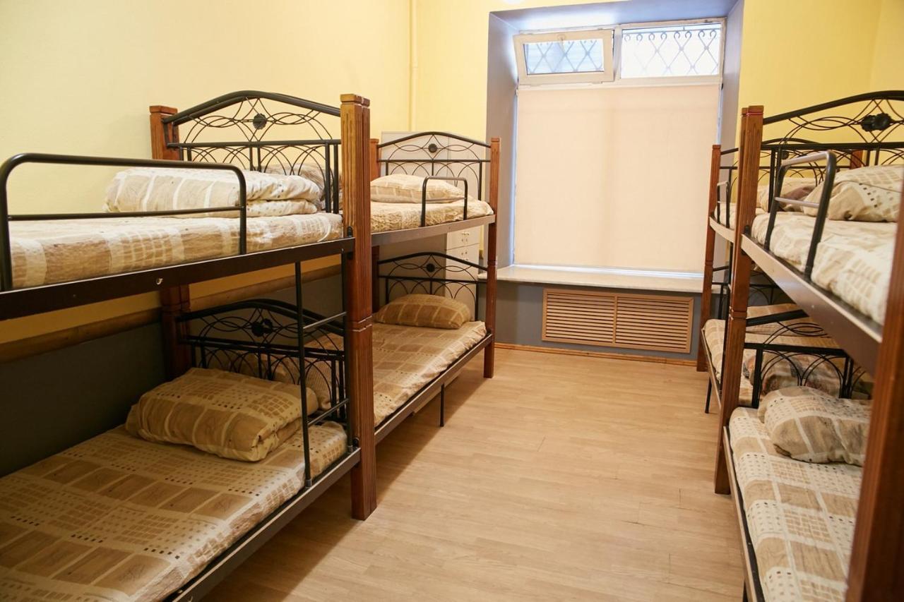 Night & Day Hostel Kiev Exterior foto